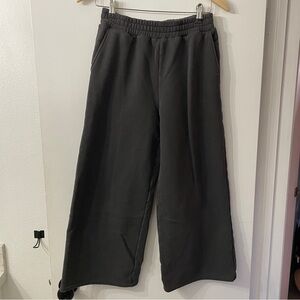 Zella Women's Charcoal Capris